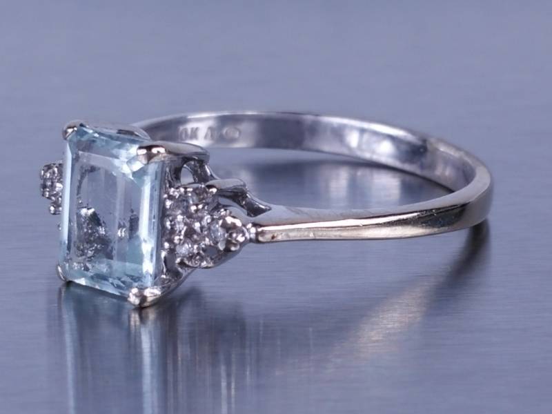 Aquamarine and Diamond Ring in 10k White Gold