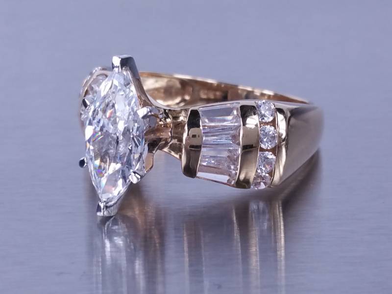 Stunning Ladies Marquise CZ Engagement Ring in 10k Yellow Gold