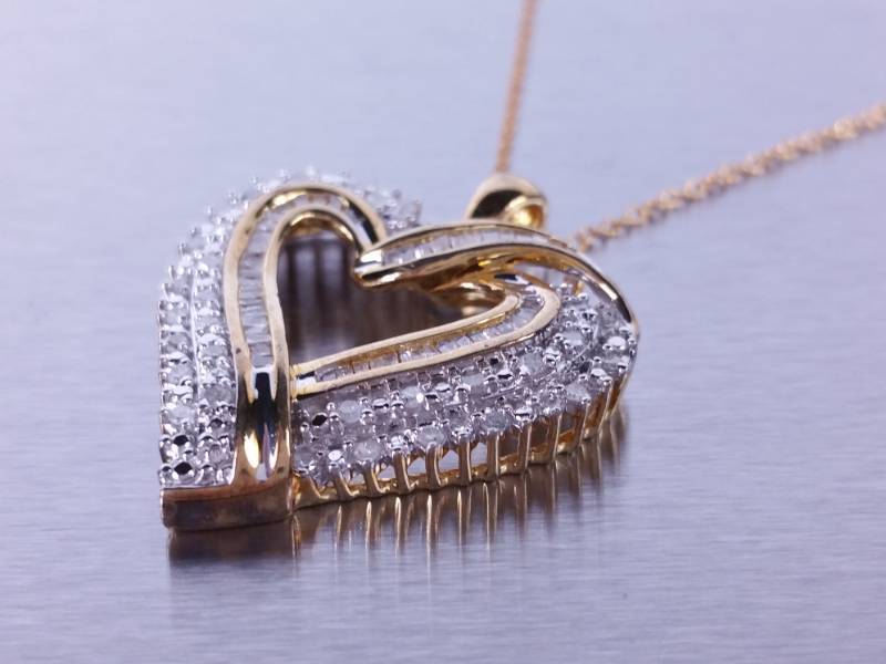 12 CT Diamond Heart Pendant & Necklace