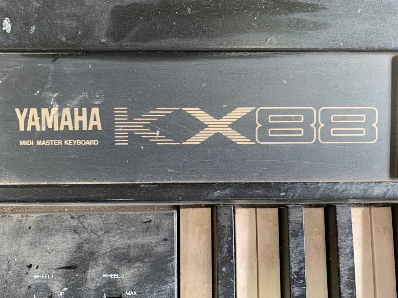 lot 59 image: Yamaha KX88 Keyboard