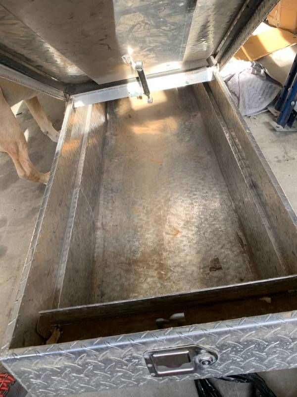 lot 60 image: Pickup Tool Box 69 across 5 base