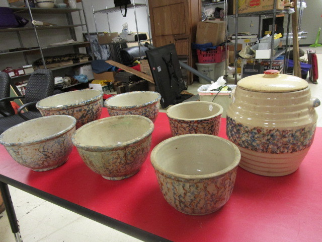 lot 217 image: STONEWARE MIXING BOWLS