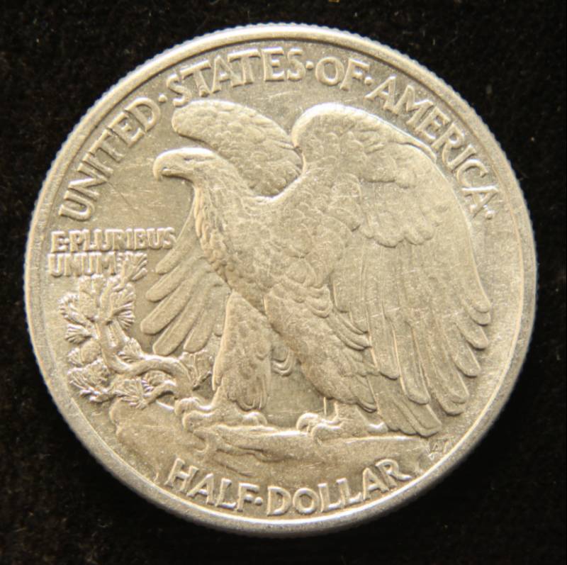 1943 WALKING LIBERTY SILVER HALF DOLLAR AU