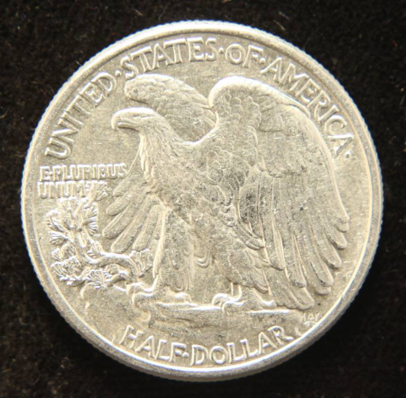 1942 WALKING LIBERTY SILVER HALF DOLLAR AU