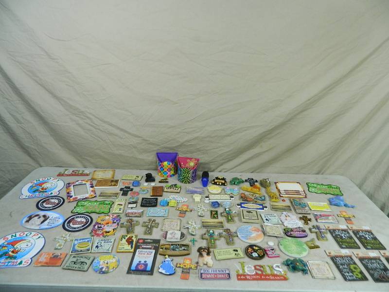 lot 55 image: Huge Assortment of Magnets