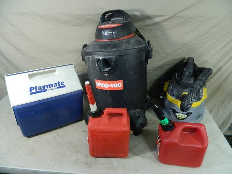 lot 74 image: Shop Vacs, Gas Cans, Cooler