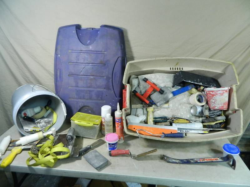 lot 83 image: Tote Full of Paint and Drywall Supplies