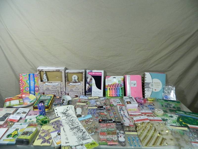 lot 120 image: Craft Items