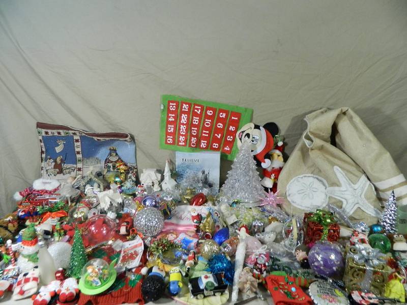 lot 145 image: Beautiful Tree Skirt, Mickey Mouse Christmas Countdown, More