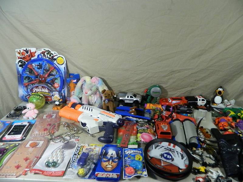lot 155 image: New and Used Toys