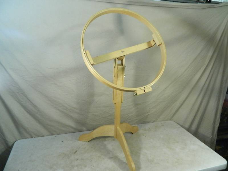 lot 165 image: Hinterberg Quilt Hoop