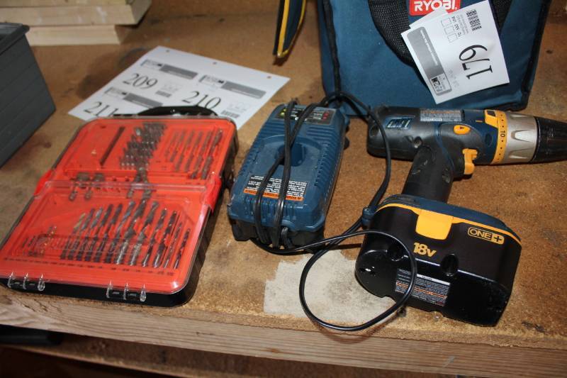 lot 179 image: 18VDC Cordless Drill w Battery, Charger, Drill Bits