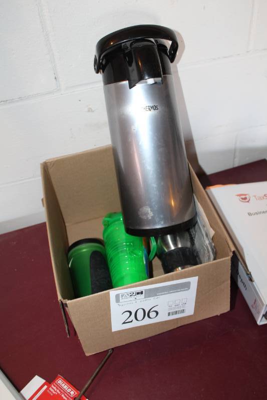 lot 206 image: Thermos Coffee Dispenser w Coffee Sport Mugs