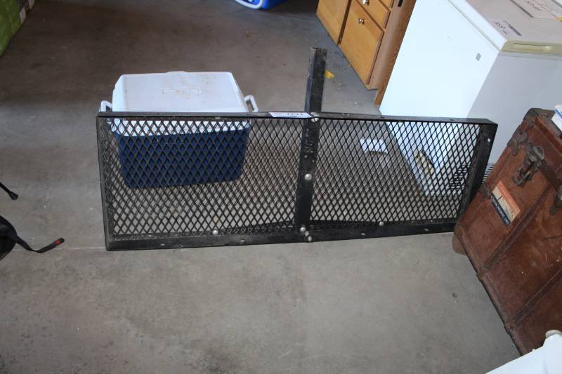 lot 160 image: Hitch-Haul Tailgate Hauler Rack