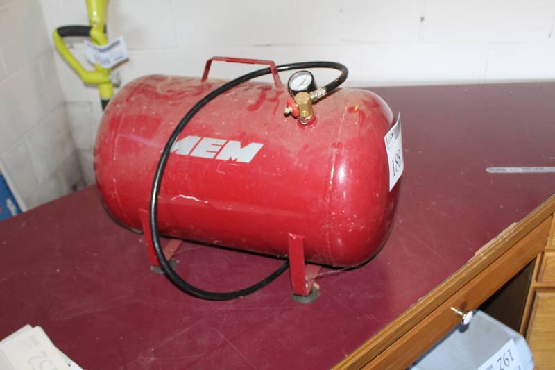 lot 188 image: MEM Air Tank w Gauge, Hose