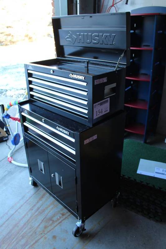 lot 154 image: Husky 2-Piece Rolling Locking Tool Chest