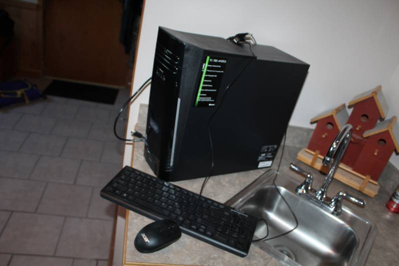 lot 238 image: 2017 Acer Aspire TC-780 Personal Computer Tower