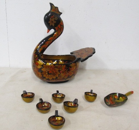 lot 30 image: Large Hand Painted Vintage Figural Swan Russian Wood Serving Bowl wBowls