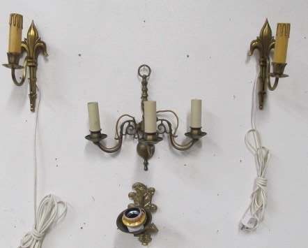 lot 46 image: Group of Vintage 1950s European Brass etc Sconces