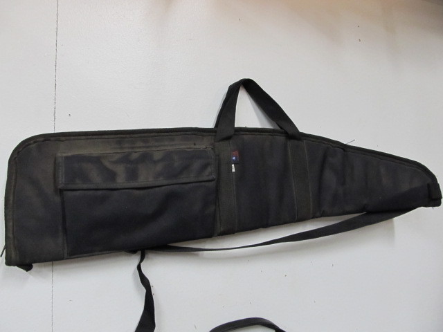lot 81 image: Large Lot of Padded Rifle Gun Cases
