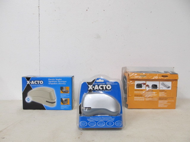 lot 92 image: 3 BRAND NEW Electric Staplers