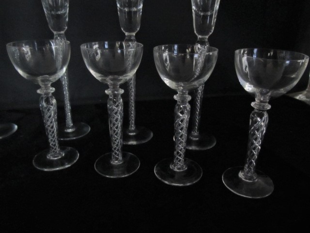 lot 129 image: Large Set of Quality Vintage AIR TWIST Champagne Flutes & Wine Goblets