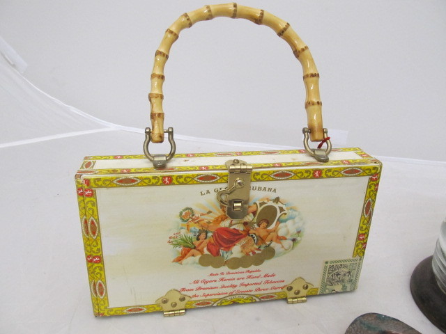 lot 149 image: Nice Lot of Misc Vintage Collectibles