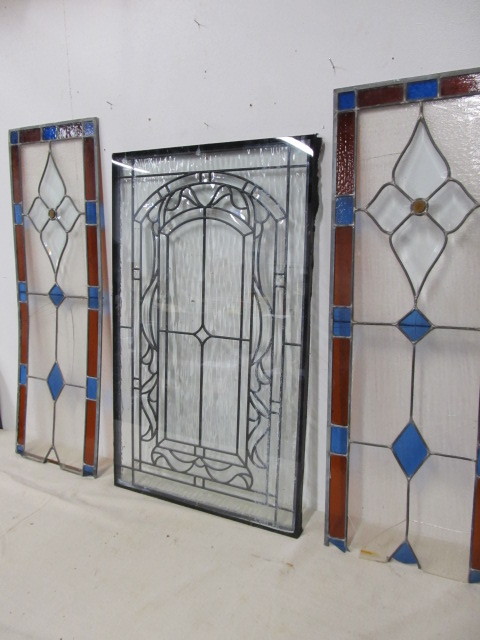 lot 153 image: Vintage Stained & Leaded Glass Windows - AS IS