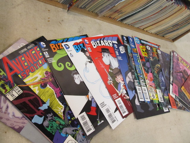 lot 173 image: LARGE Lot of 250 Assorted Comic Books