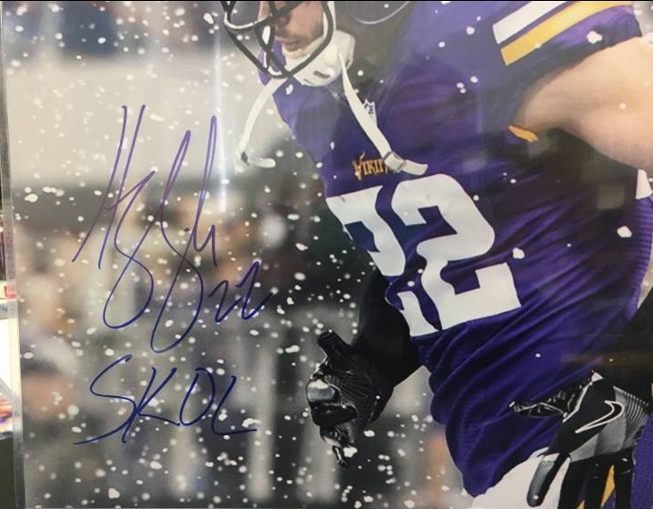 lot 6 image: Minnesota Viking  Harrison Smith Autographed 16x 20 Photo - TSE Authenticated