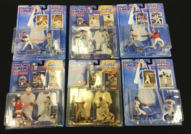 lot 17 image: Lot of Baseball Starting Lineup Figurines