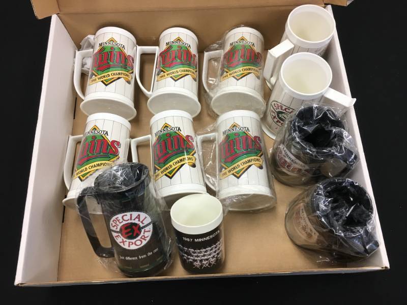 lot 41 image: Lot of Minnesota Twins Mugs & T-Shirt