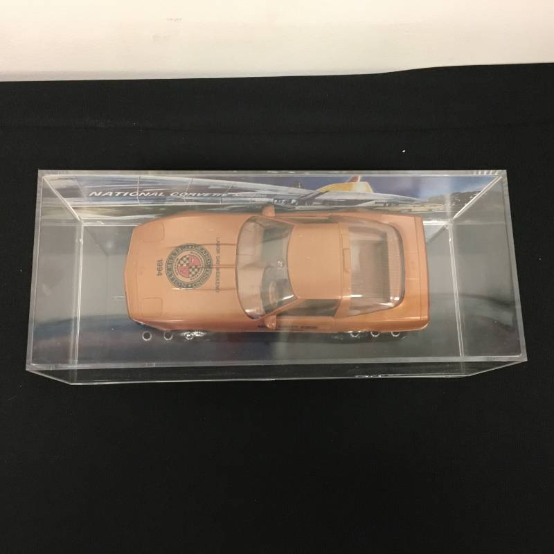 lot 123 image: ERTL 1994 Chevrolet Corvette (Plastic Promo) 125 Scale in display case