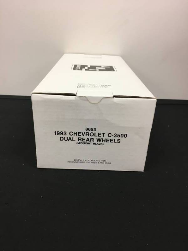 lot 149 image: ERTL 1993 Chevrolet C-3500 Dual Rear Wheels (Plastic Promo) 125 Scale