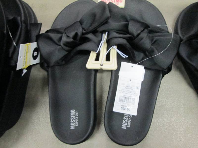 lot 51 image: Lot of 4 pr Size 9 Mossimo Black Sl...