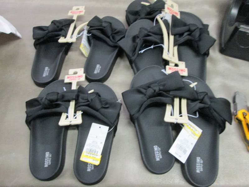 lot 54 image: Lot of 5 pr  Mossimo Black Slides w...