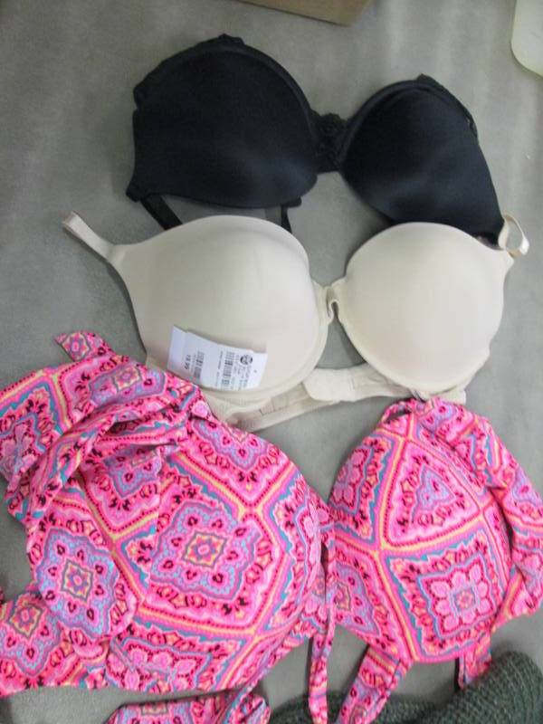 lot 72 image: 2- 36 D Bras with Underwires, 1- 36...