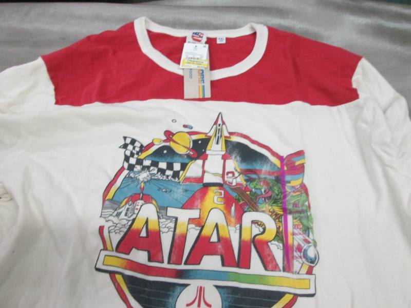 lot 78 image: Lot of 8 Assorted Sized Tshirts NWT...