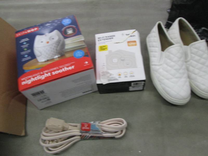 lot 241 image: Night Light Sootherm WiFi Range Ext...