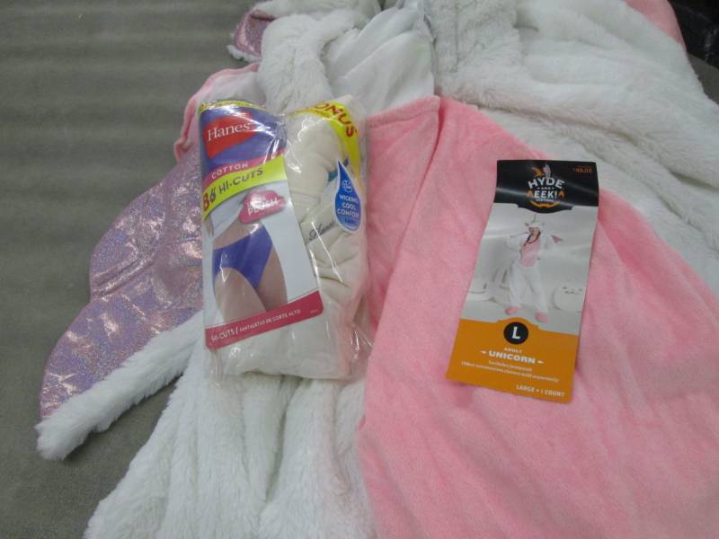 lot 246 image: Adult Large Unicorn Costume Retail ...