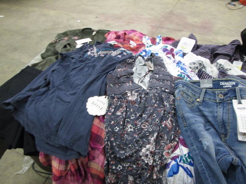 lot 253 image: Huge Lot of NWT Clothing includes M...