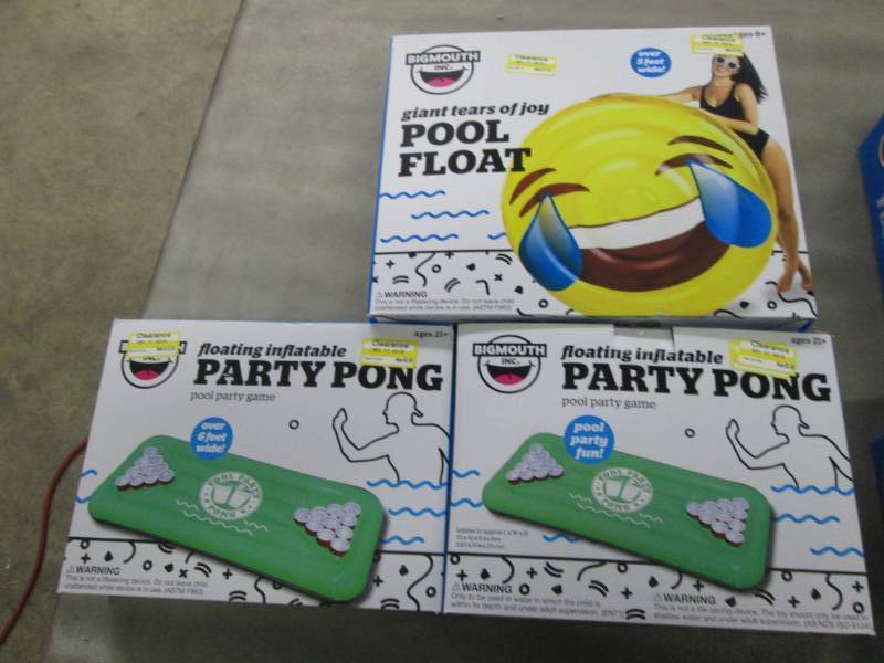lot 267 image: Lot of 3 Giant Pool Floats...