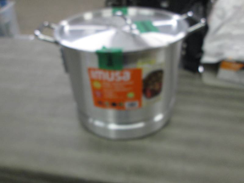 lot 272 image: Imusa Seafood Steamer 20 Qt Retail ...