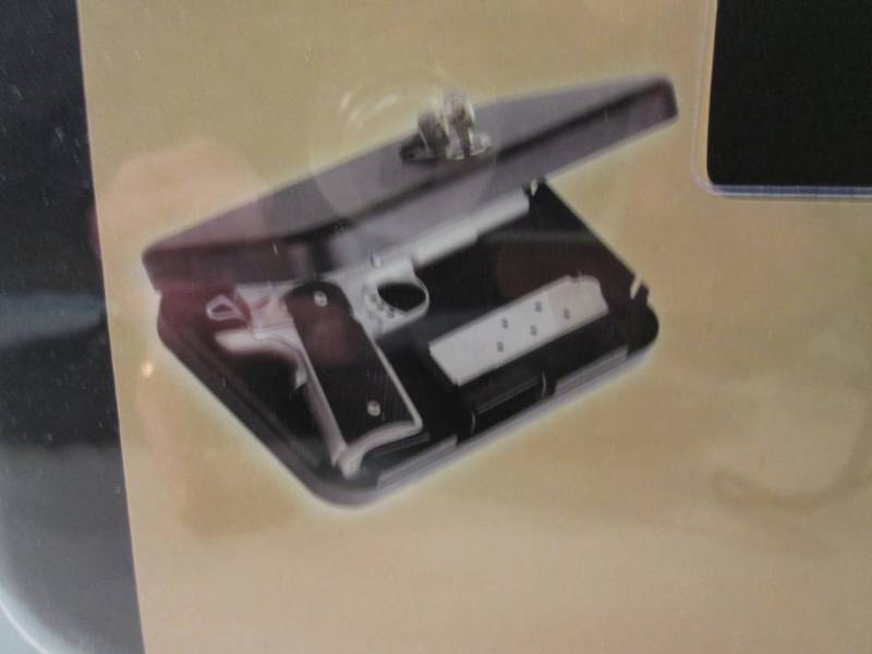 lot 2 image: Full Size Handgun Secure It Metal S...