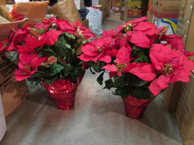 lot 42 image: Lot of 2 Silk Poinsettias 21 High ...