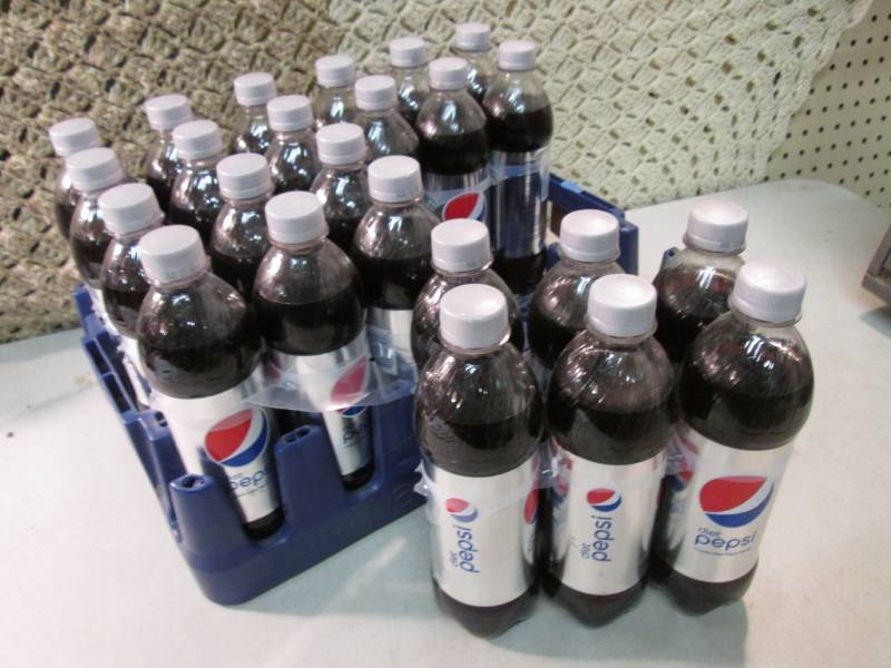 lot 80 image: Case of 24 Bottles of Diet Pepsi 16...