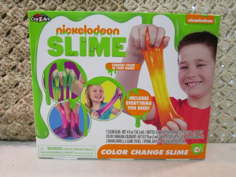 lot 91 image: Nickelodeon Color Changing Slime  B...