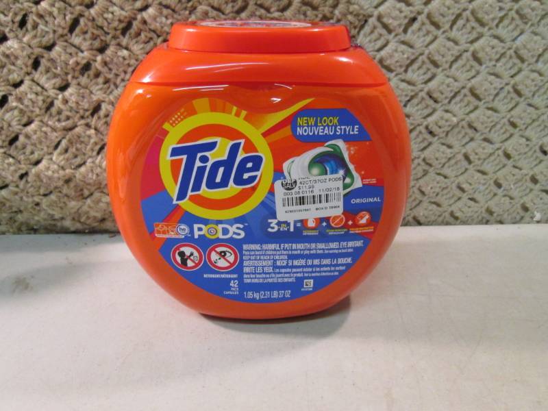 lot 107 image: Container of 42 3-in-1 Tide Pods La...