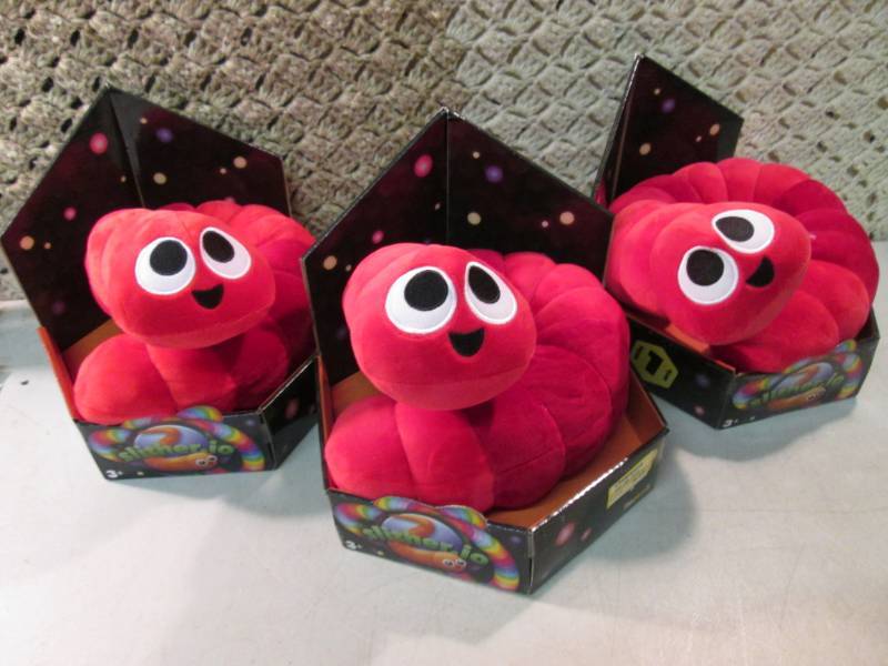 lot 110 image: Lot of 3 Slither-Jo Plush Worms Ret...