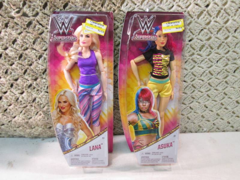 lot 126 image: Lot of 2 WWE Superstars Action Figu...